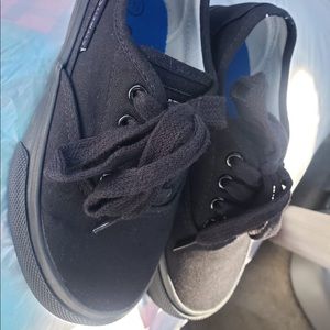 Airwalk Kids Low Top Black Sneakers